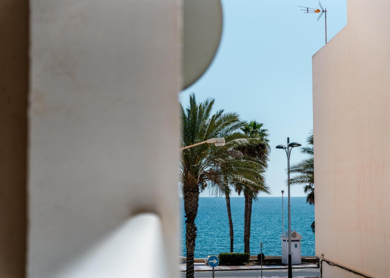 Apartamento Con Piscina Y Terraza A 50 Metros De La Playa โรเกตัสเดมาร์ ภายนอก รูปภาพ