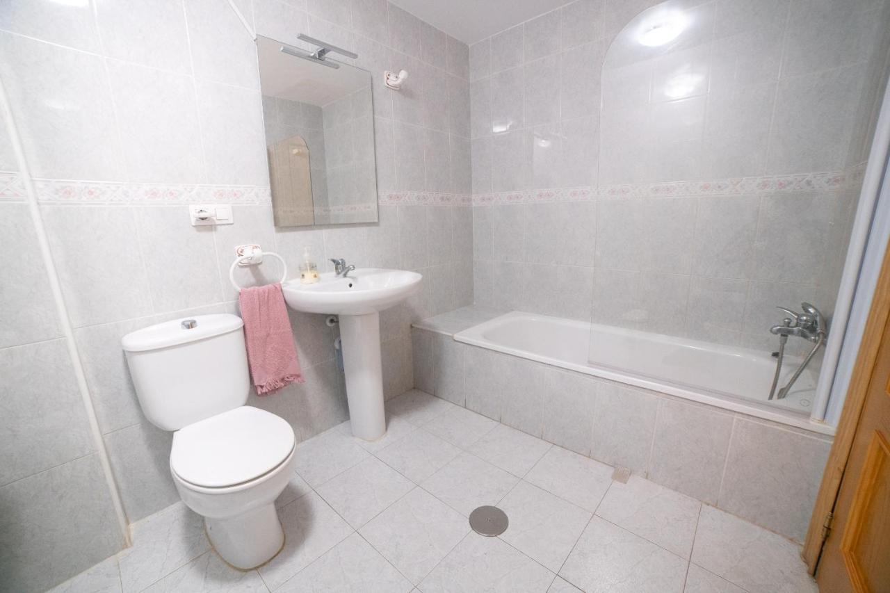Apartamento Con Piscina Y Terraza A 50 Metros De La Playa โรเกตัสเดมาร์ ภายนอก รูปภาพ